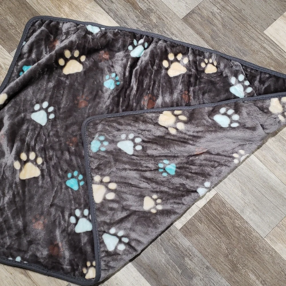 Paw Print blanket